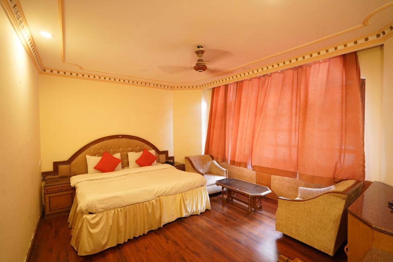 Royal Palace Resort Bhagsunag Dharamshala Exterior photo