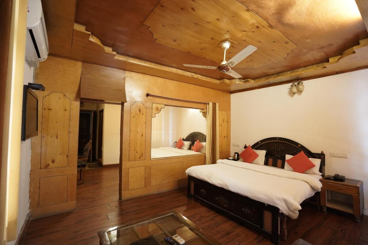 Royal Palace Resort Bhagsunag Dharamshala Exterior photo